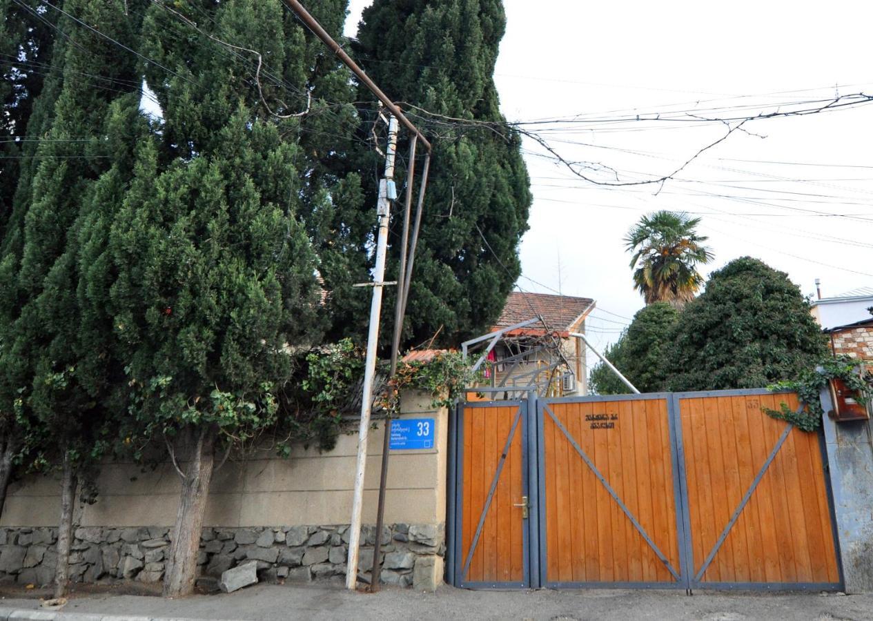 Guesthouse Family Tbilisi Exterior foto